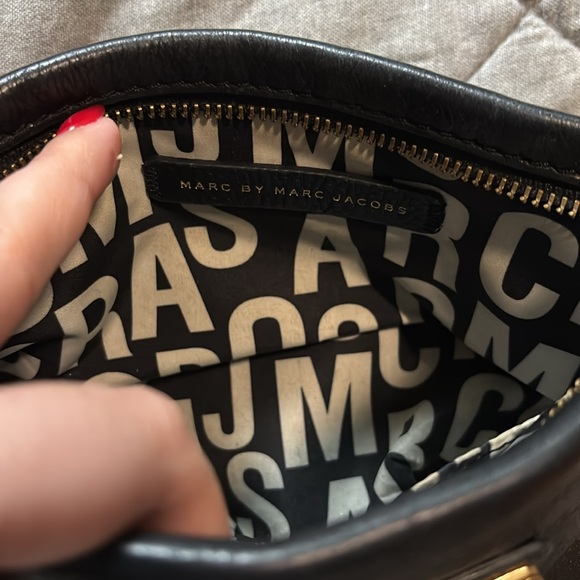 Marc Jacobs small crossbody - Picture 5 of 8